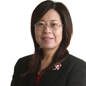 Catherine Fang headshot.