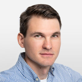Daniel Mitchell headshot.